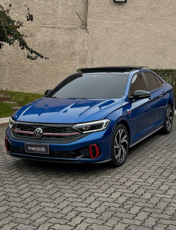 Volkswagen Jetta GLI azul — cliente da Garagem do Lidio